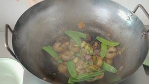 Stir-Fried Sea Cucumber with Mixed Vegetables: A Colorful Chinese New Year Dish