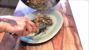 Stir-fried Leaf Tripe with Spicy Pickled Mustard: A Delicious Asian Recipe