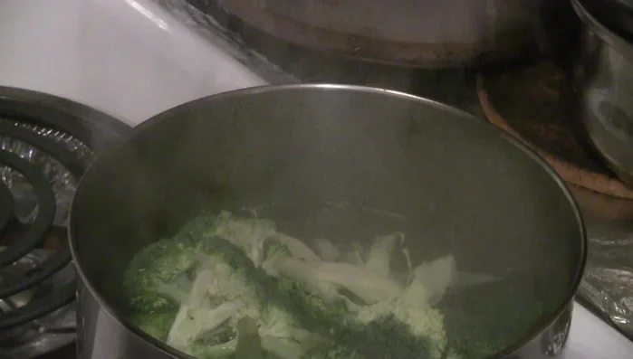 Blanch the broccoli: Boil broccoli for 2-3 minutes.