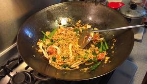 Singapore Mee Goreng: Spicy Seafood Fried Noodles Recipe