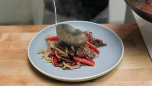 Simple Chinese Black Pepper Beef Stir-Fry: A Quick & Easy Recipe