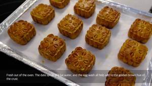 Traditional Mooncakes Recipe: Easy Guide to Homemade Lotus Seed Paste Mooncakes