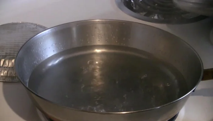 Steam the quail in a steamer over boiling water for about 30 minutes, or until cooked through. Check periodically and add more water if needed.