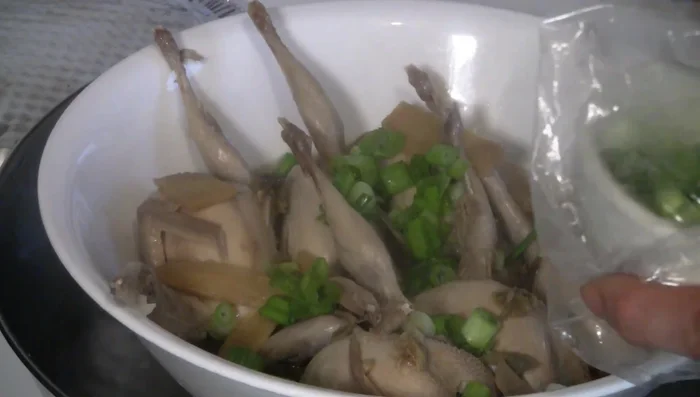 Garnish with fresh green onion before serving.