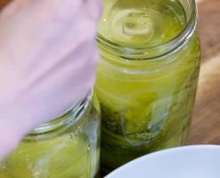 Easy Homemade Chinese Pickled Mustard Greens (Swant)