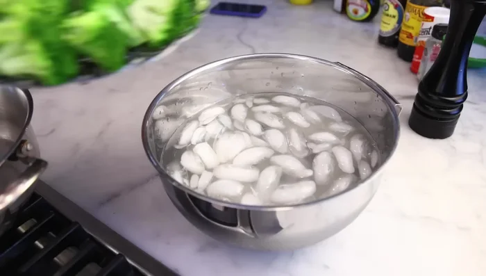 Ice bath broccoli: Immediately transfer the steamed broccoli to an ice bath to stop cooking and preserve color.