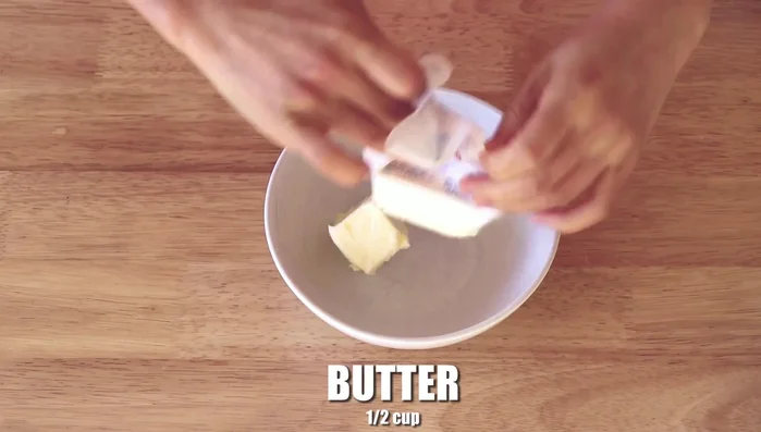 Make the soy sauce butter mixture: Combine butter, soy sauce, oyster sauce, Shaoxing wine, five-spice powder, scallions, garlic, and oil. Mix well.