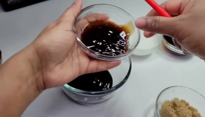 Prepare the sauce by combining hoisin sauce, oyster sauce, soy sauce, brown sugar, and cornstarch. Set aside.