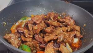 Chinese Style Pepper Steak Recipe: Easy & Delicious