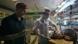 Crispy Roasted Suckling Pig: A Cantonese Culinary Adventure