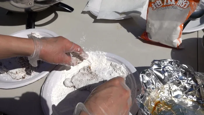 Heat the oil in a frying pan to 350°F (175°C).