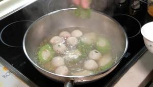 Quick & Yummy Fish Ball Soup Recipe - Easy Asian Dish