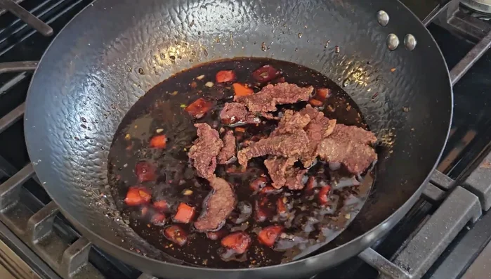 Add the fried venison and remaining scallions to the sauce; cook for 3 minutes to heat through.
