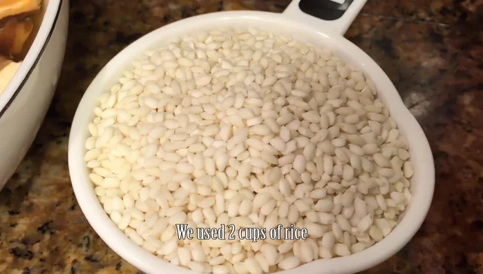 Soak the dried shrimp.