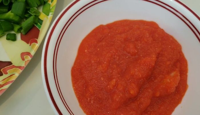 Prepare the blended mixture of red bell pepper, onions, habanero pepper, and ginger (amounts in description box).