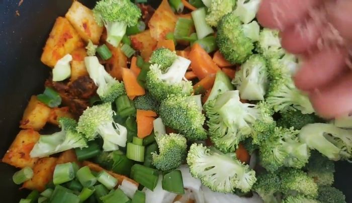 Add Maggie Stock, mix well and serve.