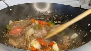 Chinese Takeout Pepper Steak: Easy Homemade Recipe