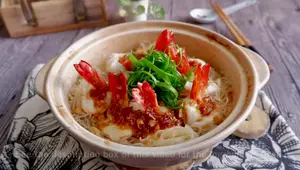 Garlic Glass Noodle Prawns: 2 Easy Chinese Recipes