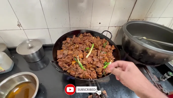 Prepare the beef: Initially fry the beef in a pan. Then transfer it to a pot with water and simmer until tender. This process takes considerable time (as mentioned starting at 142.879).