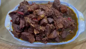 Chinese Muslim Iftar Feast: A Delicious Beef & Vegetable Recipe