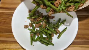 Flavorful Chinese Pork & Green Beans Stir-Fry Recipe