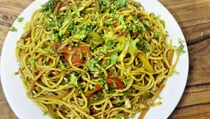 No Onion No Garlic Veg Chowmein Recipe | Easy Indo-Chinese