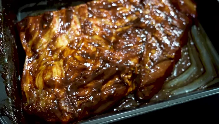 Marinate the ribs in the refrigerator for 2-3 hours.