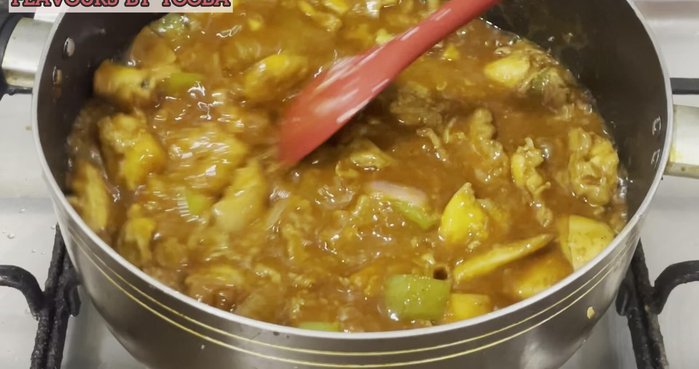 Make a slurry of water and cornflour and add to the sauce to thicken further. (166.879)