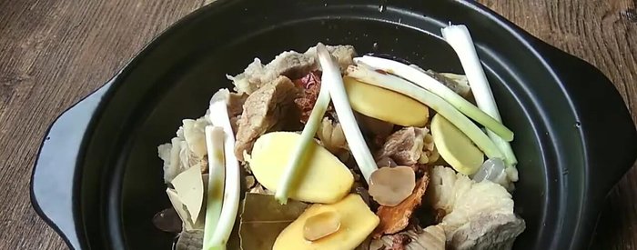 Cook the Hor Fun noodles separately according to the package instructions.