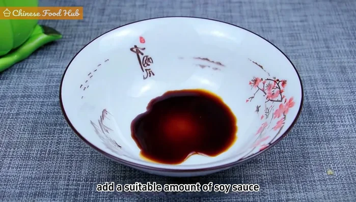Prepare the sauce: Combine soy sauce, oyster sauce, salt, and sugar in a bowl. Stir well.