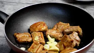 Red Braised Pork Ribs Recipe: A 'Rice Killer' Dish