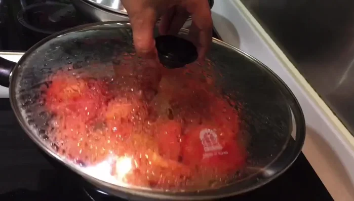 Return the beef to the wok. Add oyster sauce and sugar to taste. Stir well to combine.