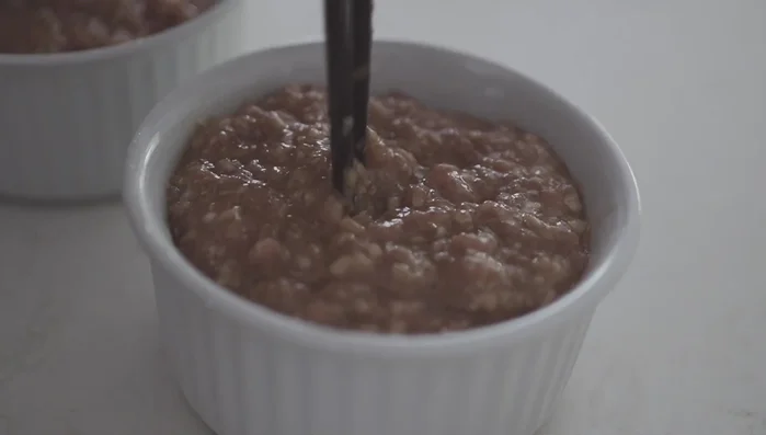 Place the pork mixture into a heat-resistant bowl suitable for steaming. (Optional: Add an egg on top).