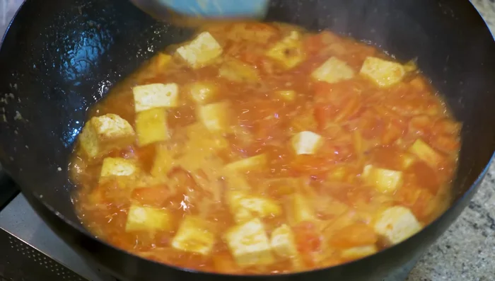 Thicken the soup with cornstarch water (1 tablespoon cornstarch mixed with 2 tablespoons water).