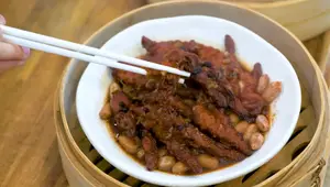 Cantonese Steamed Chicken Feet: A Delicious Dim Sum Recipe