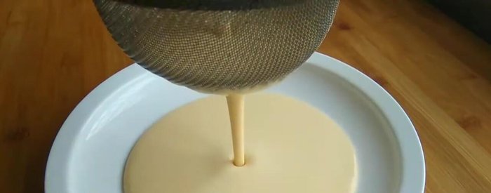 Repeat layering until all the crepes are used.