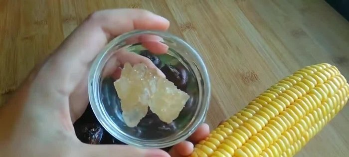 Prepare the water chestnuts and corn. (Peel and chop water chestnuts, cut corn off the cob if using fresh corn).