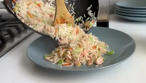 Easy Salmon Fried Rice Recipe: A Delicious & Quick Meal