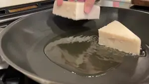 Homemade Taro Triangle Cakes: A Fujian Delicacy