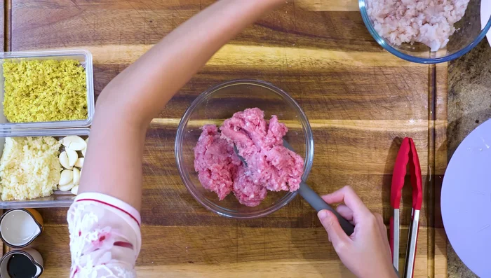 Season ground pork (soy sauce, oyster sauce, Chinese cooking wine, minced garlic, minced ginger, cornstarch, diced scallions).