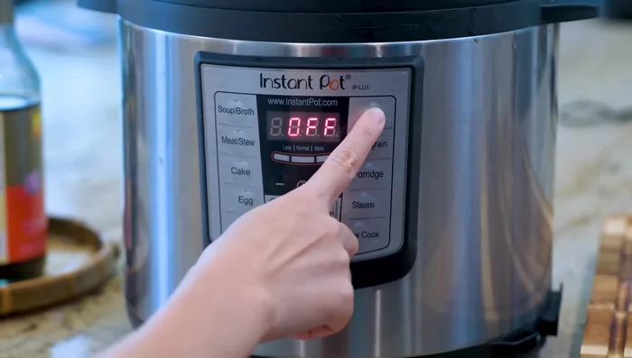 For Instant Pot: Close lid, set valve to sealing, and press rice button. For stovetop: Cook over medium heat until simmering, then reduce heat to low and cook for 20 minutes.