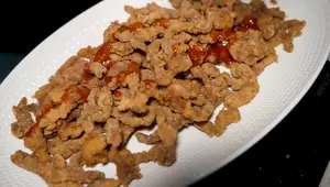 Crispy Chili Beef Recipe: Easy Sesame Beef with a Kick