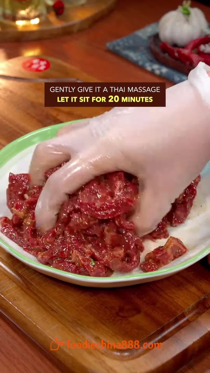 Stir-fry beef until color changes.