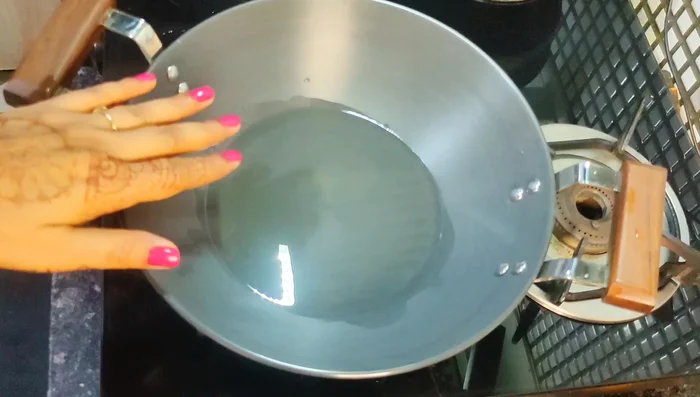 Shallow fry the paneer in a pan with a little oil until crispy and golden brown on both sides. Fry in batches, removing each batch to a tissue paper to drain excess oil.