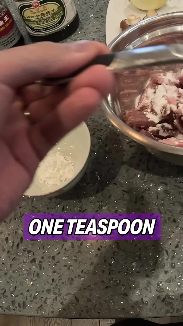 Prepare the sauce mixture: Combine cornstarch, sugar, dark soy sauce, Shaoxing wine, oyster sauce, soy sauce, and water. Stir well.