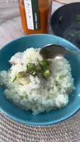 One-Pot Hainan Chicken Rice: Easy Asian Recipe