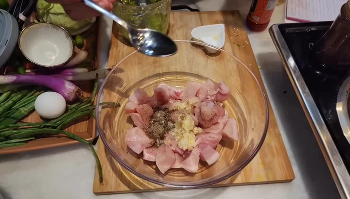 Marinate the chicken in the prepared mixture and refrigerate for at least 10-15 minutes (or overnight).