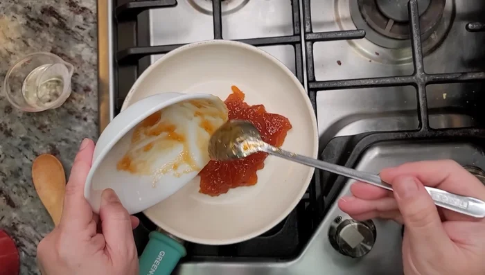 Make homemade duck sauce: Combine apricot preserve, water, soy sauce (optional), salt, and rice vinegar in a saucepan. Simmer and thicken with a cornstarch slurry. Adjust sweetness and saltiness to taste. (775.12)