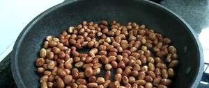 Easy Homemade Salted Peanuts: Crispy Fried Groundnut Snack