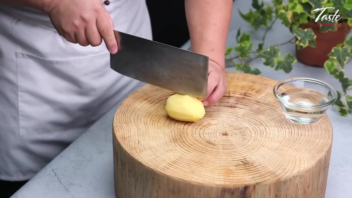 Begin with your chosen potato.